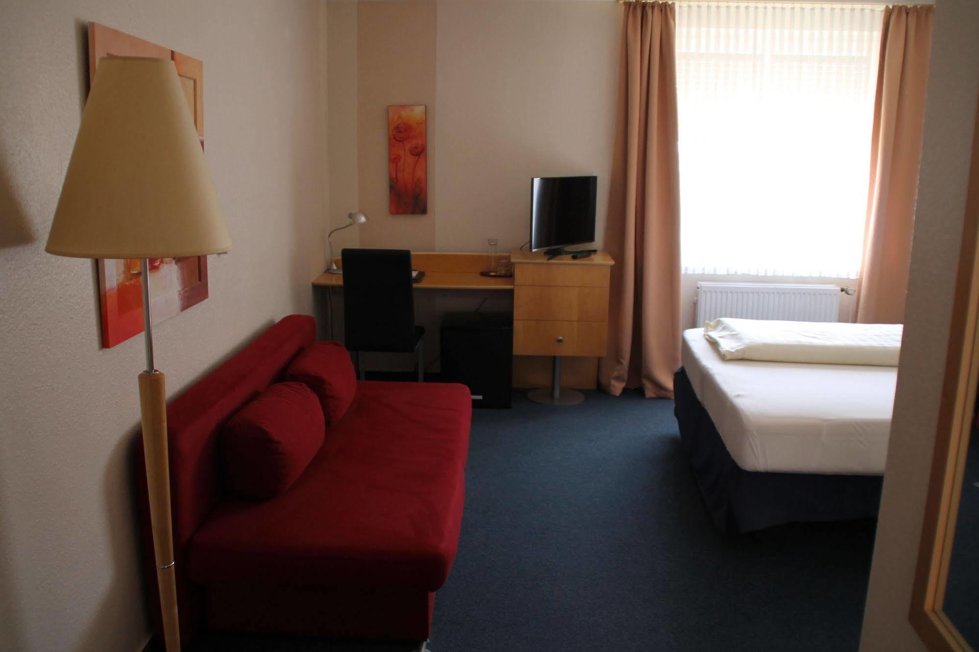 Residenz Hotel Neu Wulmstorf Extérieur photo